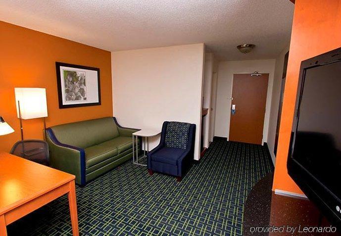 Fairfield Inn & Suites By Marriott Toledo מאומי חדר תמונה