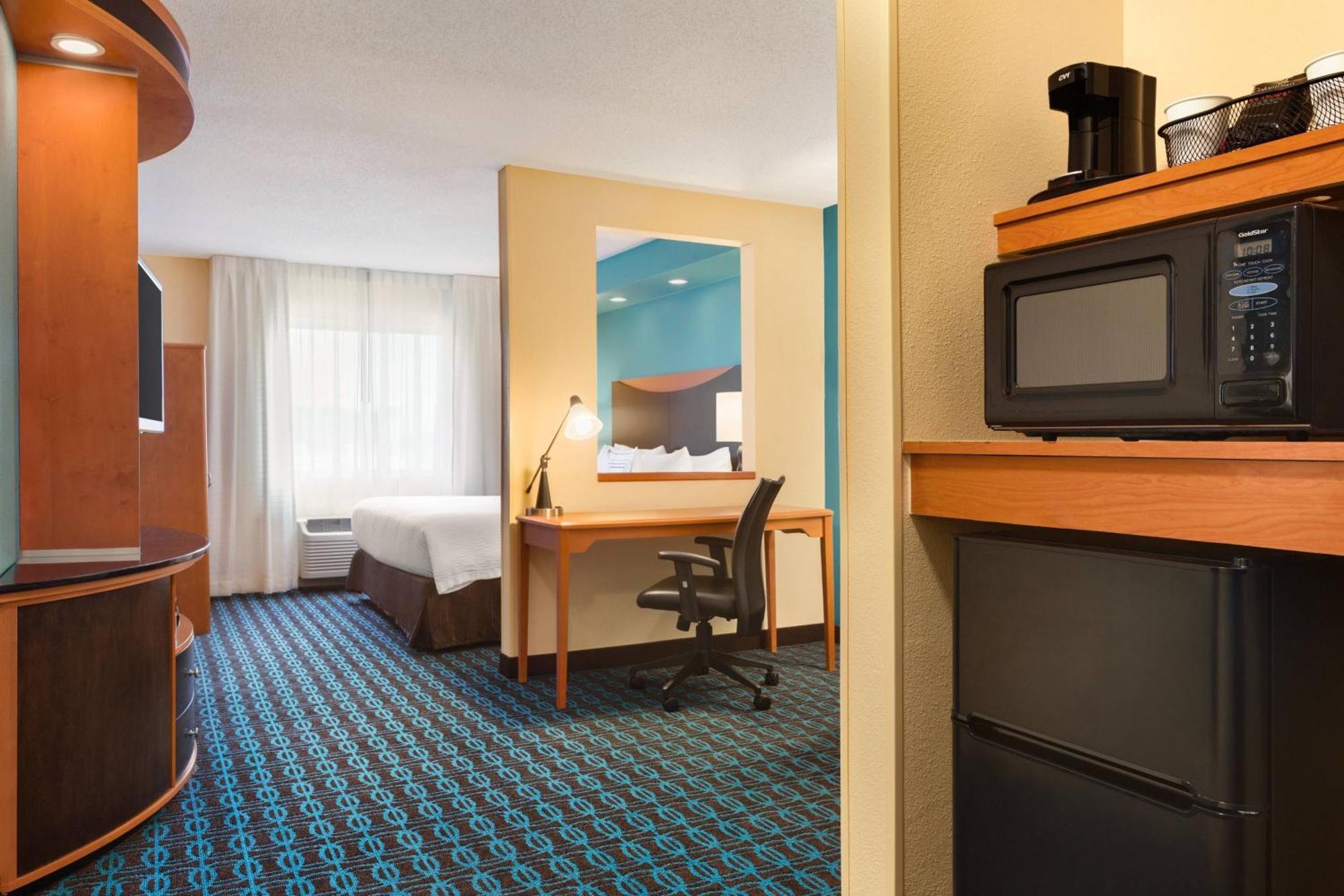 Fairfield Inn & Suites By Marriott Toledo מאומי מראה חיצוני תמונה