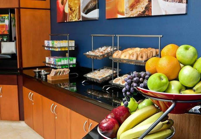 Fairfield Inn & Suites By Marriott Toledo מאומי מראה חיצוני תמונה